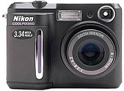 Nikon Coolpix 880 Digital Camera